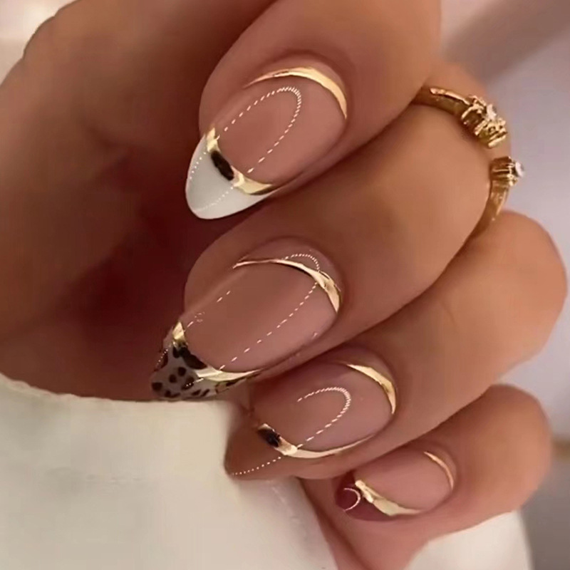 Nail Art Leopard - Kuku palsu ukuran sedang untuk wanita
